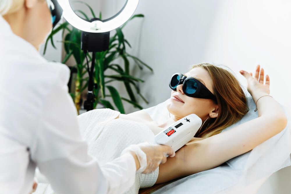 Laser hair removal on armpit