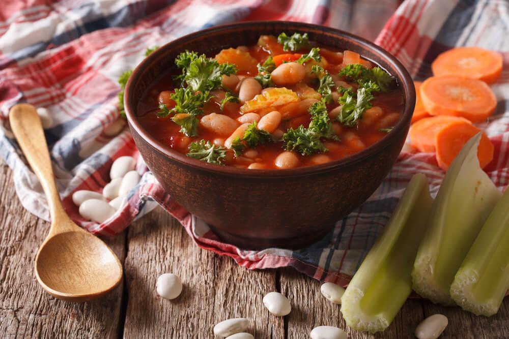 Bowl of cooked beans